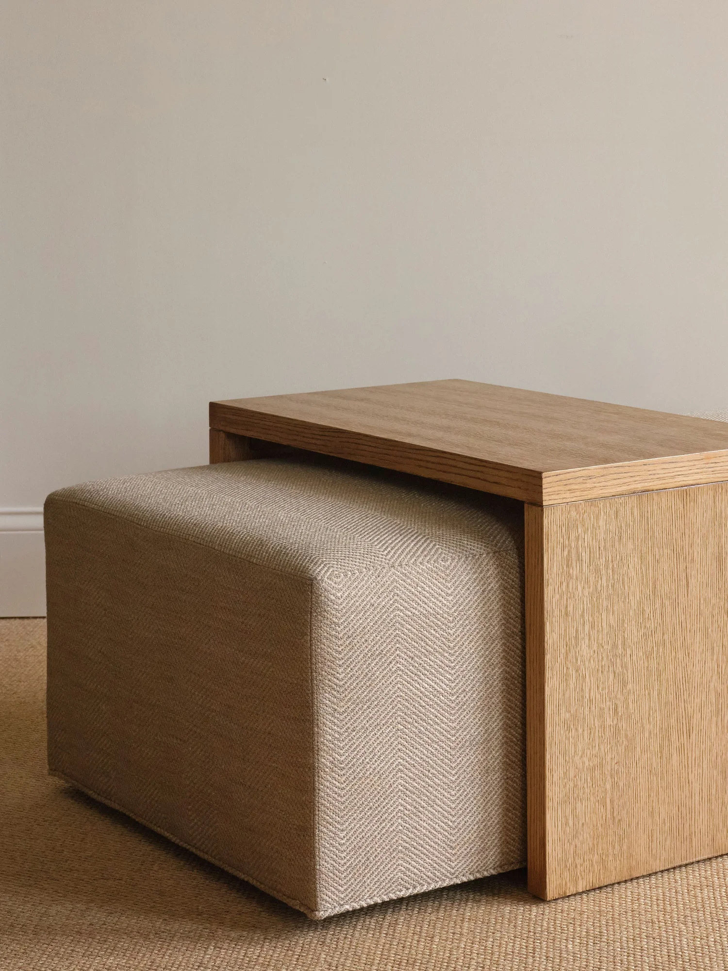 SummerHouse interior design and furnishings, image 7