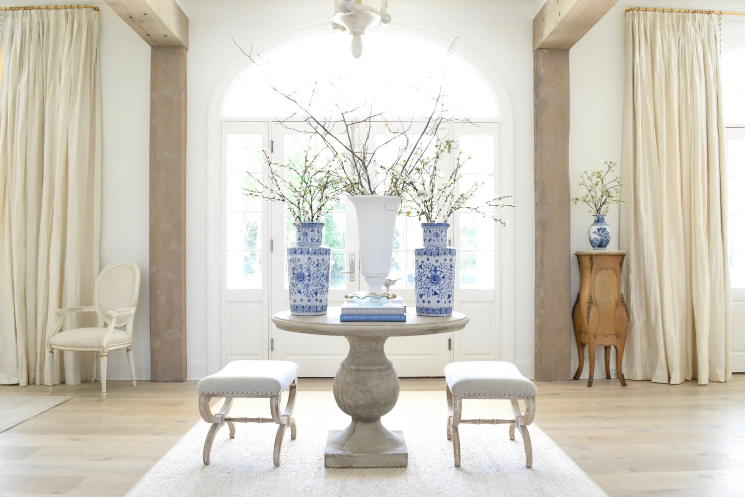 Stone Lake interior, photo 2