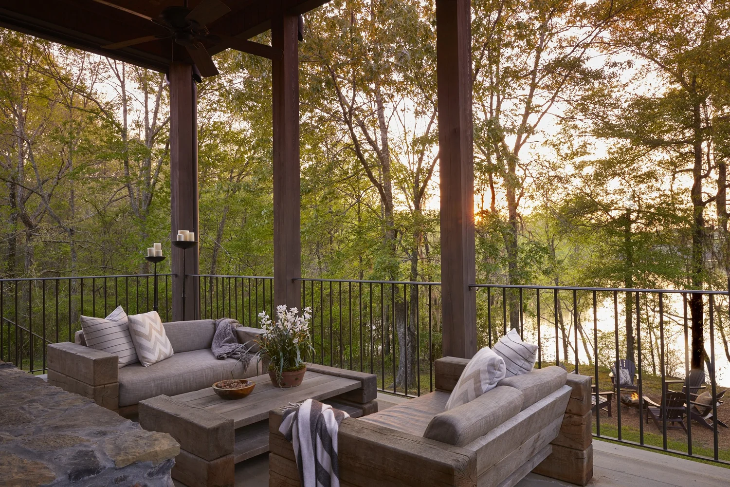 River Oak interior, photo 3