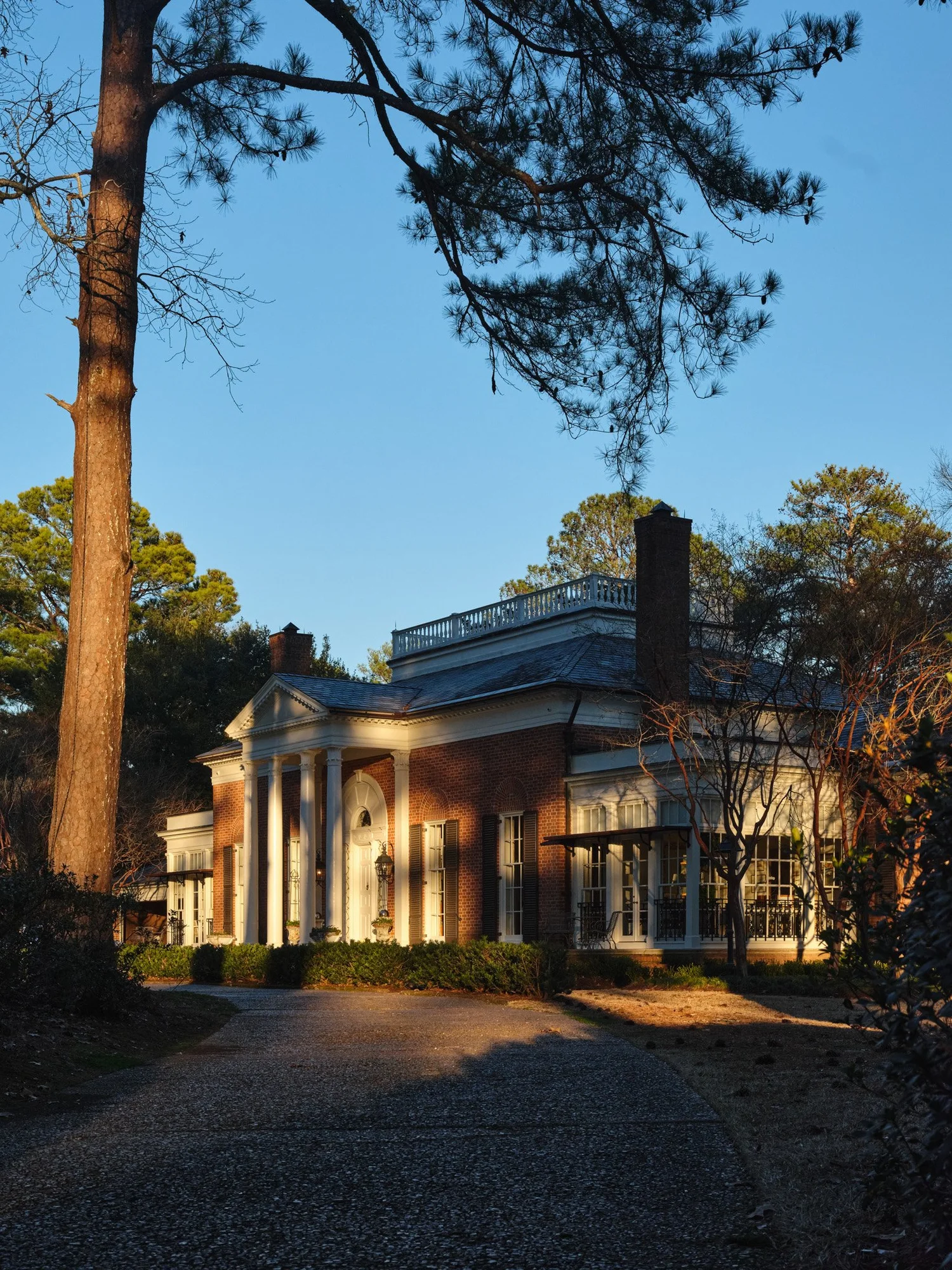Eastover interior, photo 2
